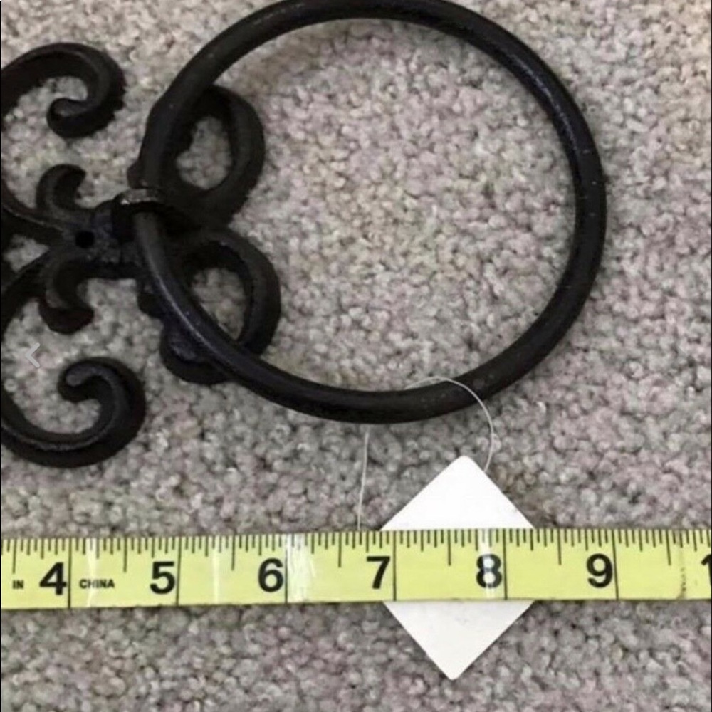 Cast Iron ornate kitchen towel holder home decor - Picture 6 of 6